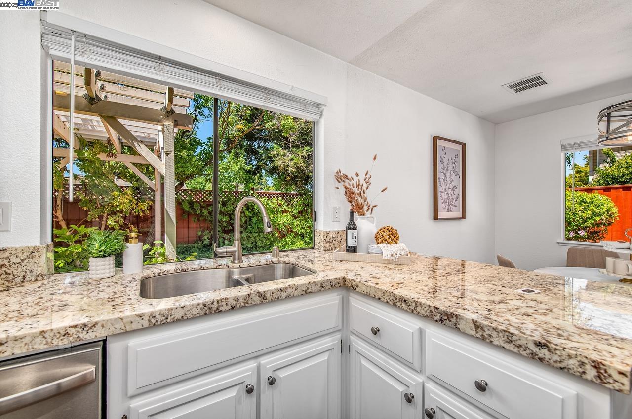 Detail Gallery Image 18 of 45 For 2699 Calle Morelia, Pleasanton,  CA 94566 - 4 Beds | 2 Baths