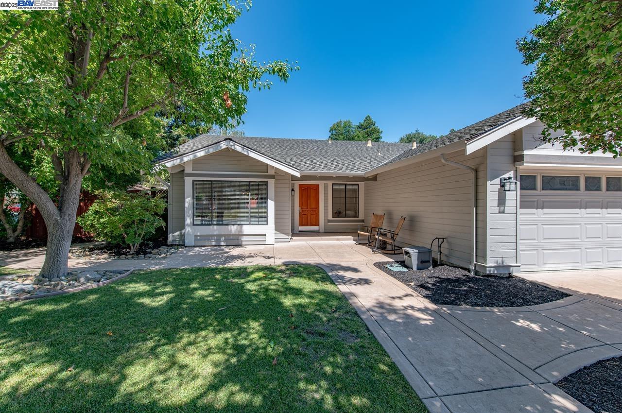 Detail Gallery Image 3 of 45 For 2699 Calle Morelia, Pleasanton,  CA 94566 - 4 Beds | 2 Baths