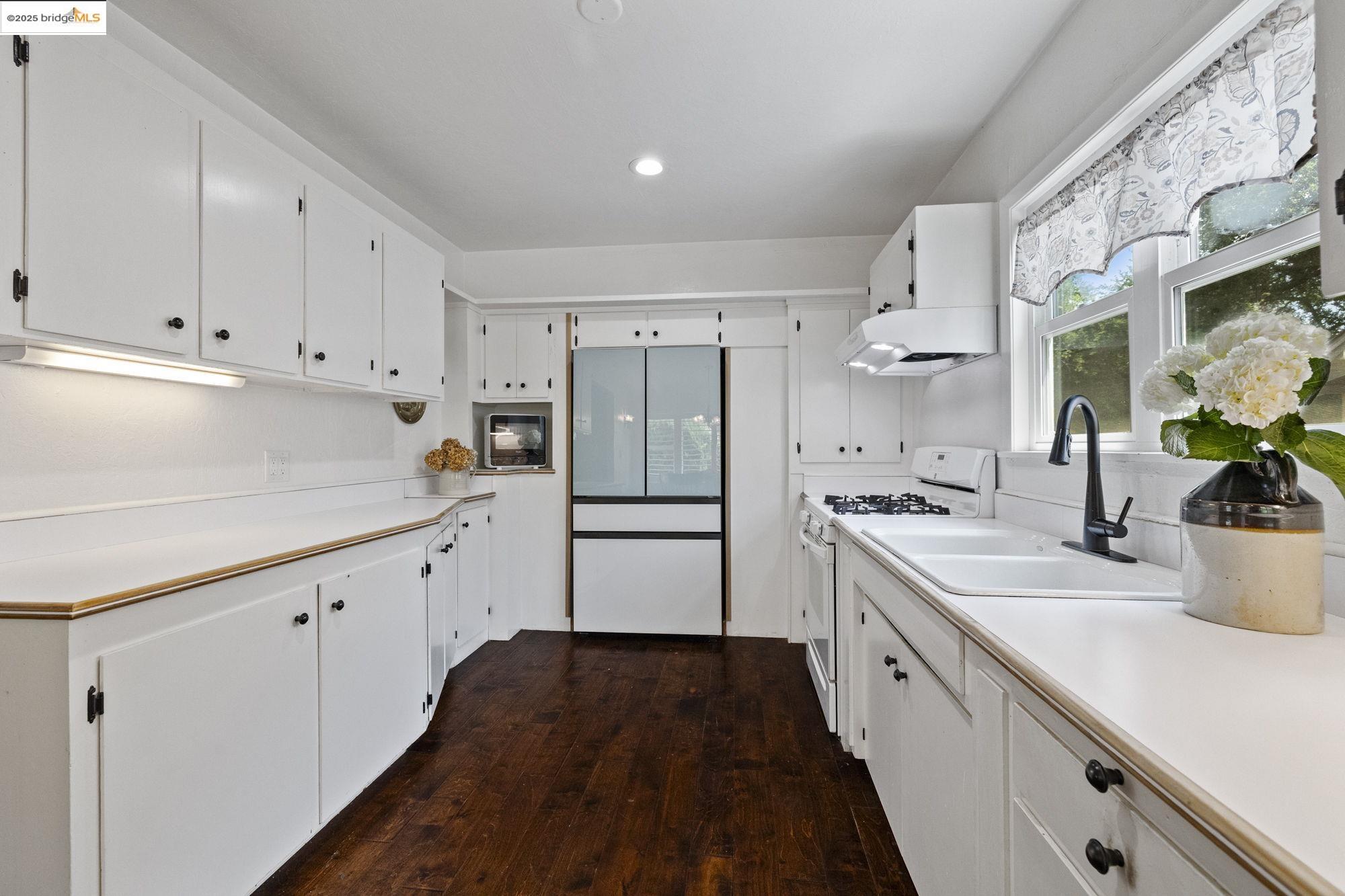 Detail Gallery Image 12 of 41 For 171 Lyons, Sonora,  CA 95370 - 2 Beds | 1 Baths