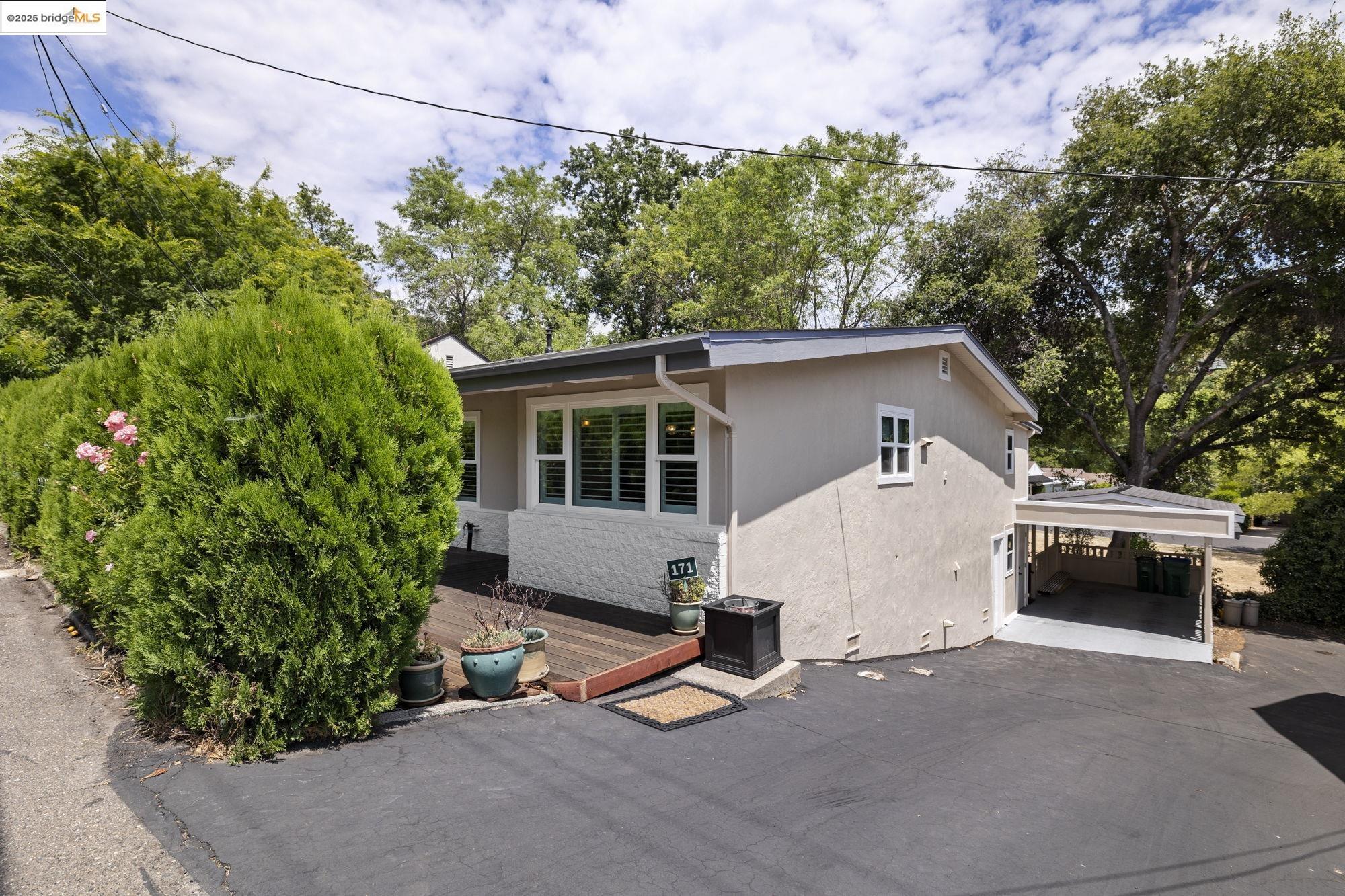 Detail Gallery Image 4 of 41 For 171 Lyons, Sonora,  CA 95370 - 2 Beds | 1 Baths