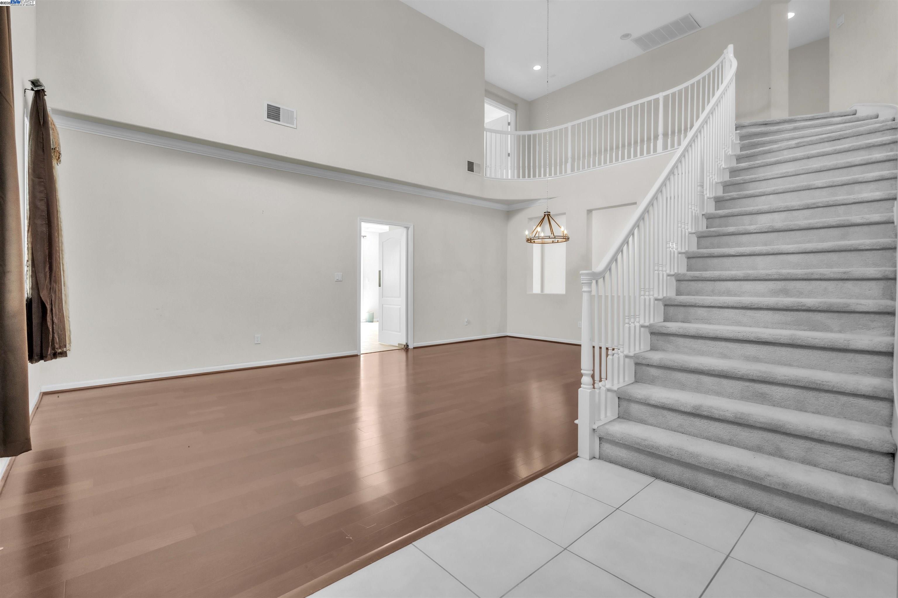 Detail Gallery Image 30 of 52 For 2096 Goldpine Way, Antioch,  CA 94509 - 5 Beds | 3 Baths