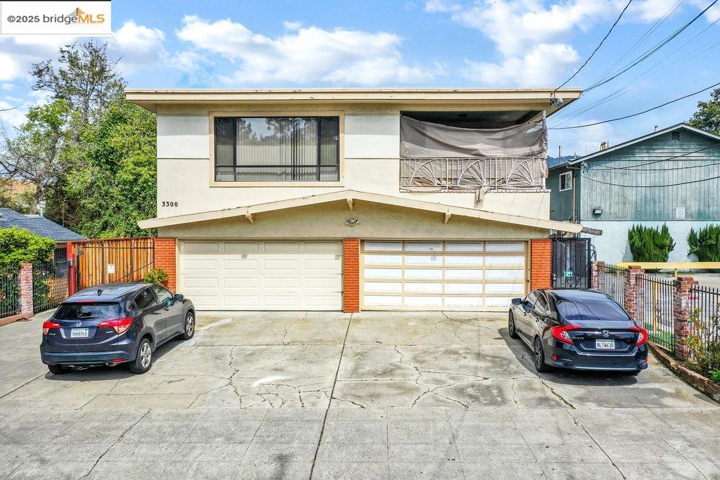 MLS: 41103536 Condo For Sale