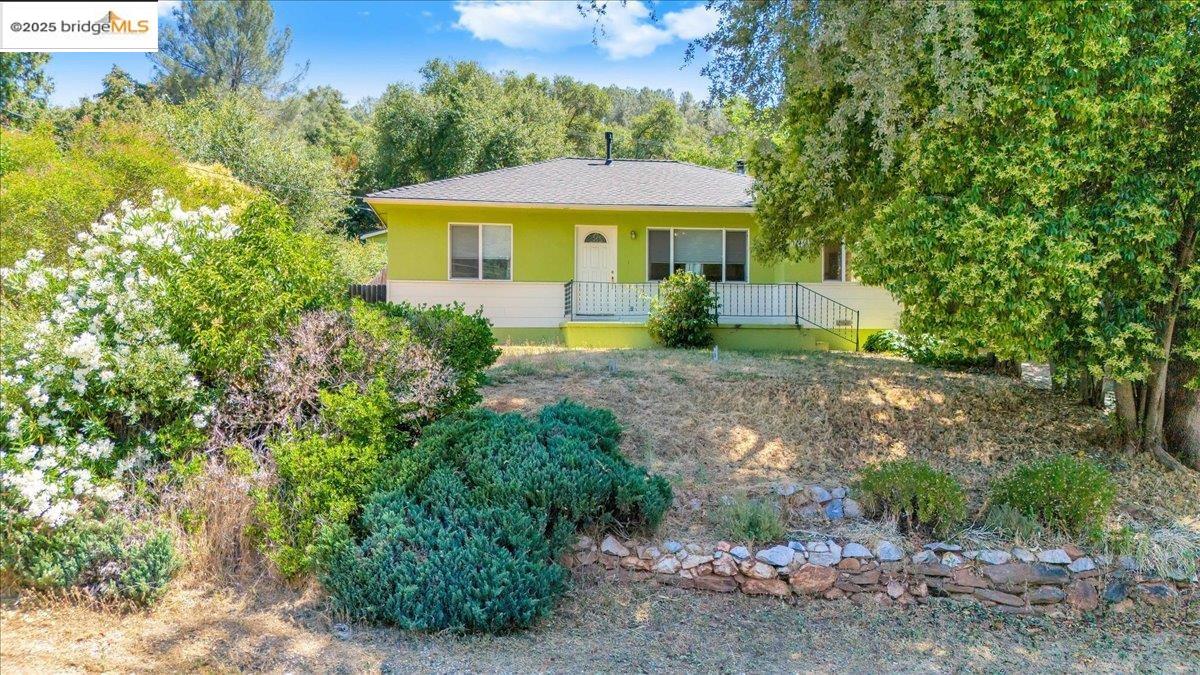 Detail Gallery Image 3 of 59 For 11150 Golf Links Rd, Jamestown,  CA 95327 - 2 Beds | 1 Baths