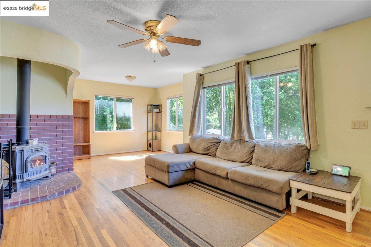 Detail Gallery Image 32 of 59 For 11150 Golf Links Rd, Jamestown,  CA 95327 - 2 Beds | 1 Baths