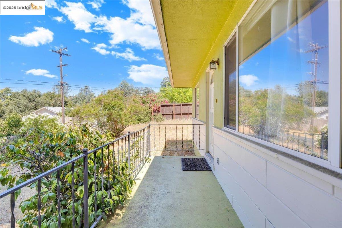 Detail Gallery Image 9 of 59 For 11150 Golf Links Rd, Jamestown,  CA 95327 - 2 Beds | 1 Baths