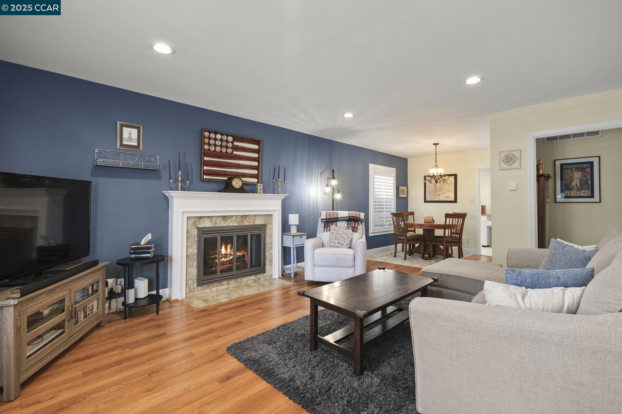 Detail Gallery Image 5 of 25 For 1930 N 6th St, Concord,  CA 94519 - 3 Beds | 2 Baths