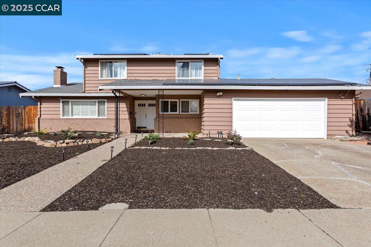 Detail Gallery Image 2 of 36 For 5179 Paul Scarlet Dr, Concord,  CA 94521 - 4 Beds | 2/1 Baths