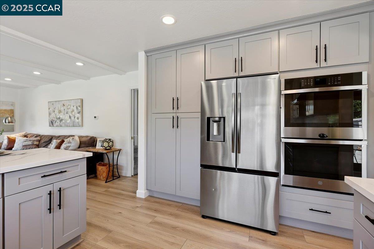 Detail Gallery Image 13 of 36 For 5179 Paul Scarlet Dr, Concord,  CA 94521 - 4 Beds | 2/1 Baths