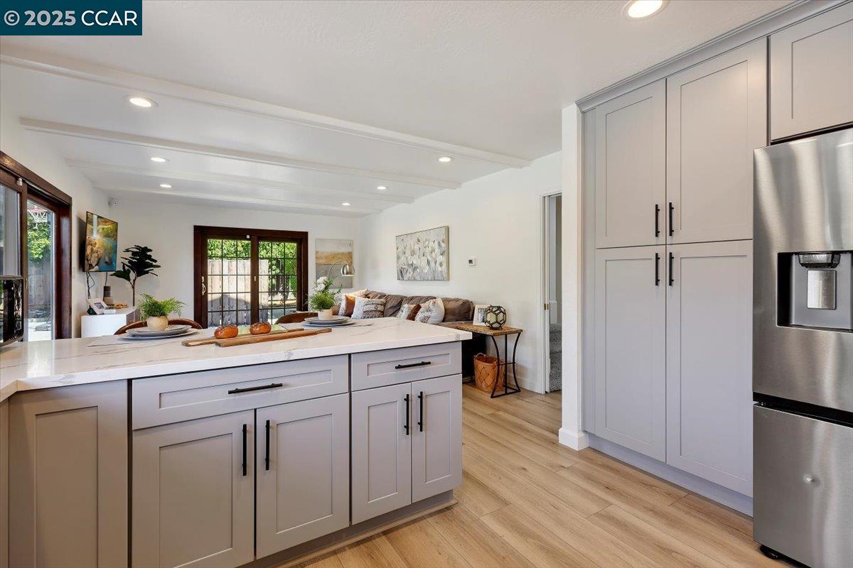 Detail Gallery Image 14 of 36 For 5179 Paul Scarlet Dr, Concord,  CA 94521 - 4 Beds | 2/1 Baths