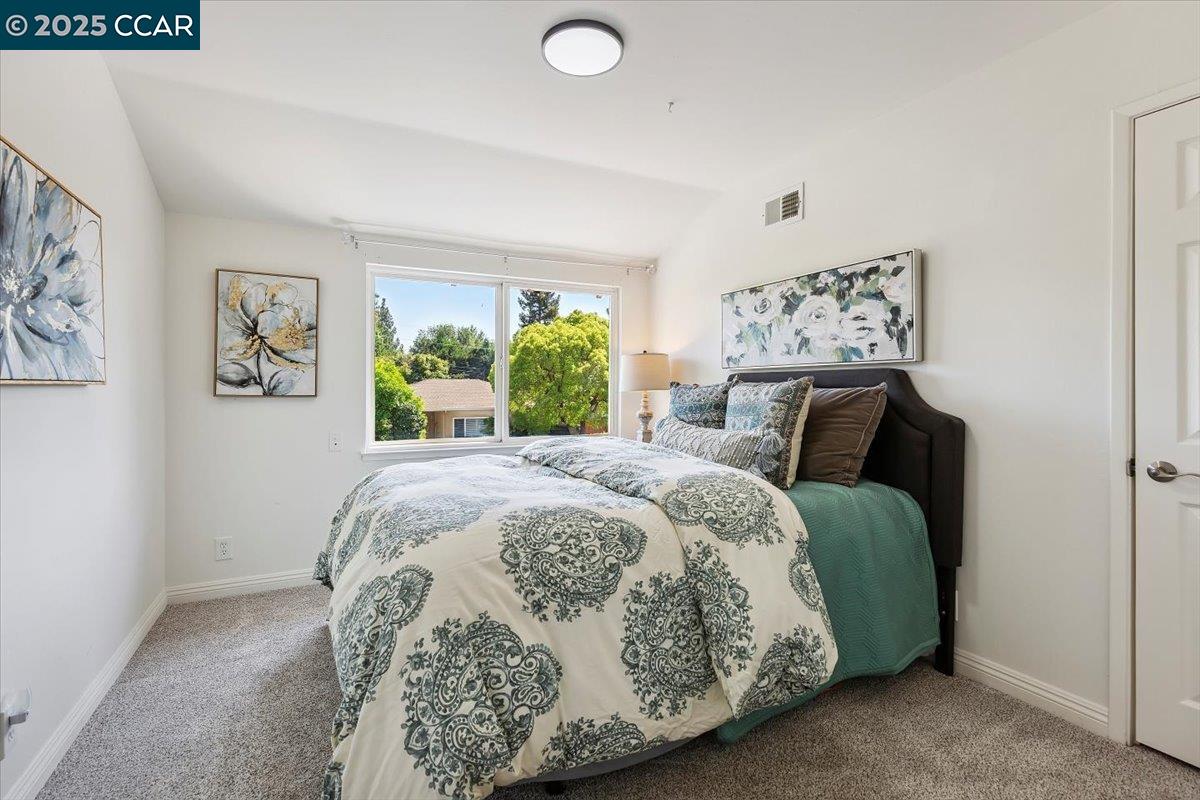Detail Gallery Image 27 of 36 For 5179 Paul Scarlet Dr, Concord,  CA 94521 - 4 Beds | 2/1 Baths