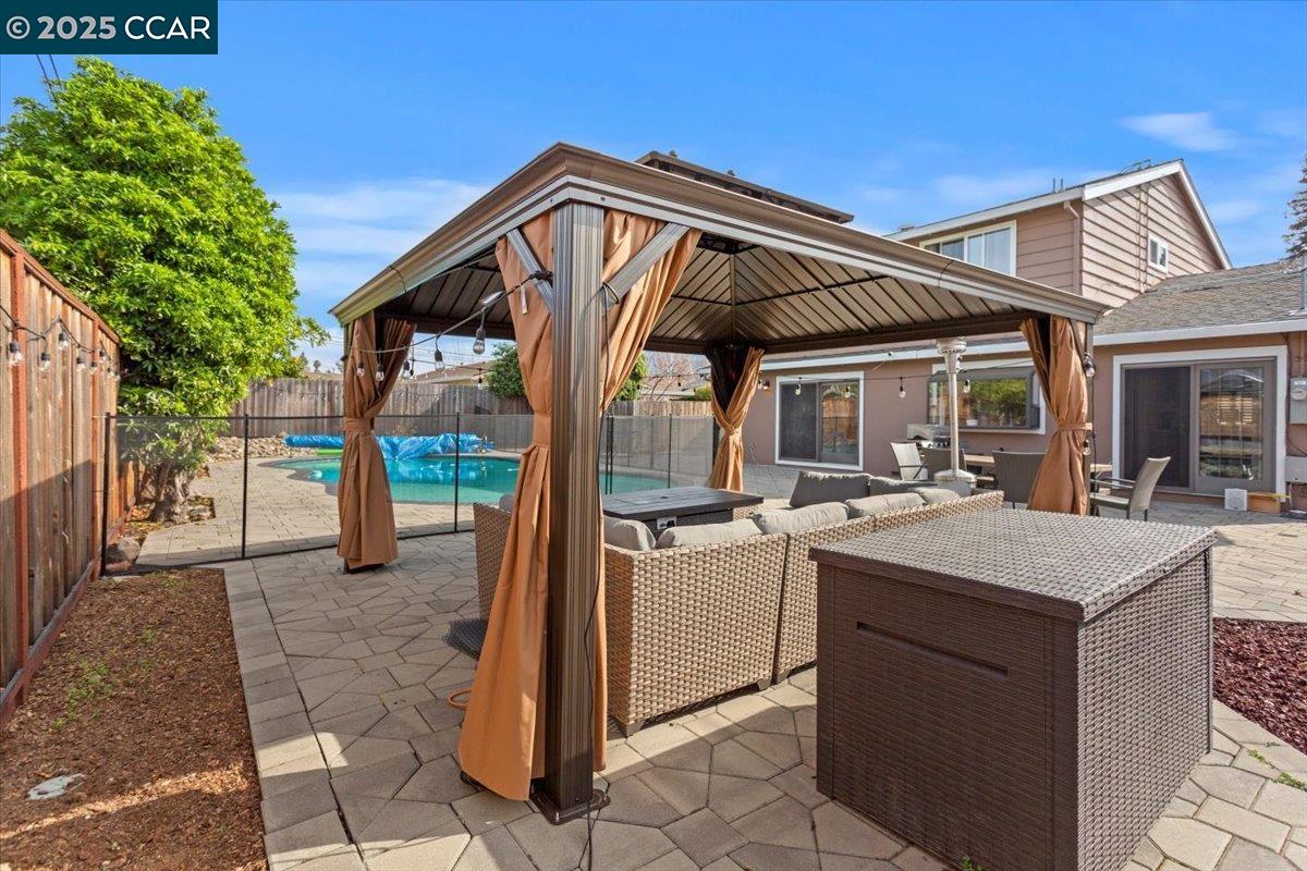 Detail Gallery Image 33 of 36 For 5179 Paul Scarlet Dr, Concord,  CA 94521 - 4 Beds | 2/1 Baths