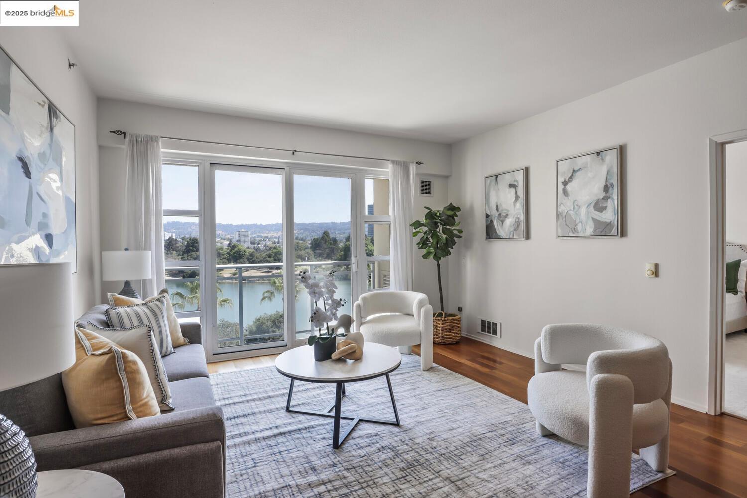 Photo #2: 41103547 Listing 