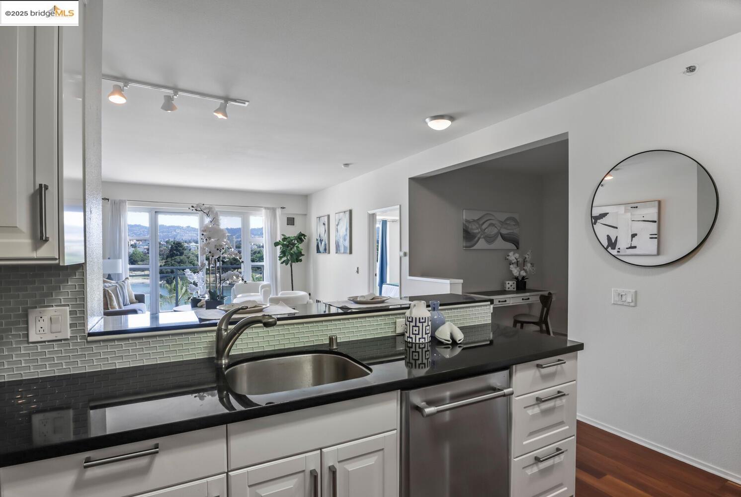 Photo #3: 41103547 Listing 