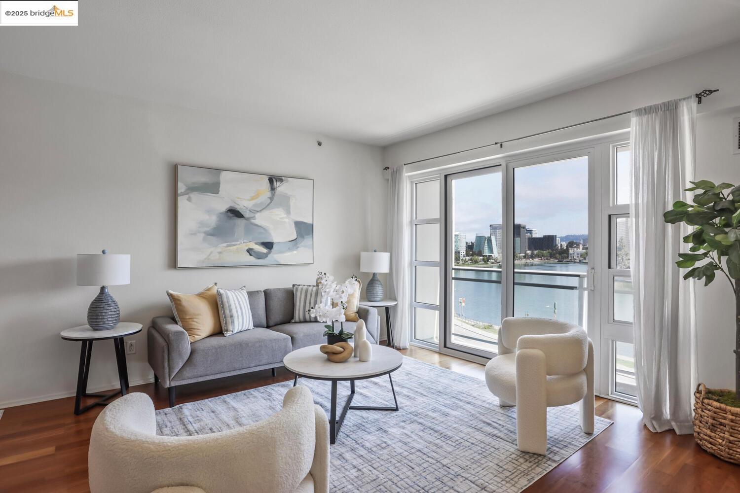 Photo #4: 41103547 Listing 