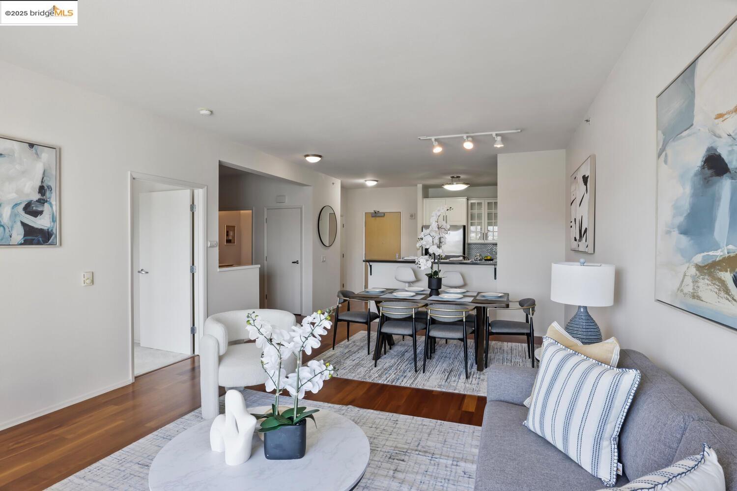 Photo #6: 41103547 Listing 