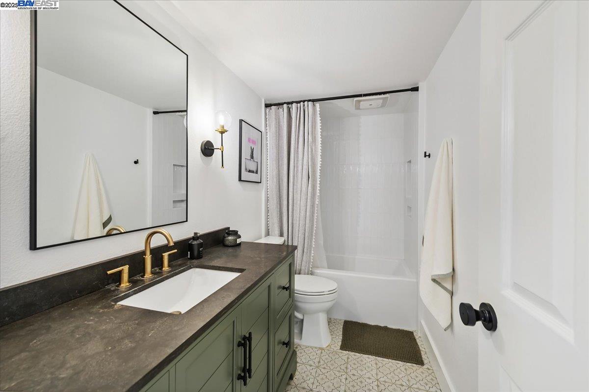 Detail Gallery Image 20 of 32 For 427 Bernal Ave, Livermore,  CA 94551 - 3 Beds | 2 Baths