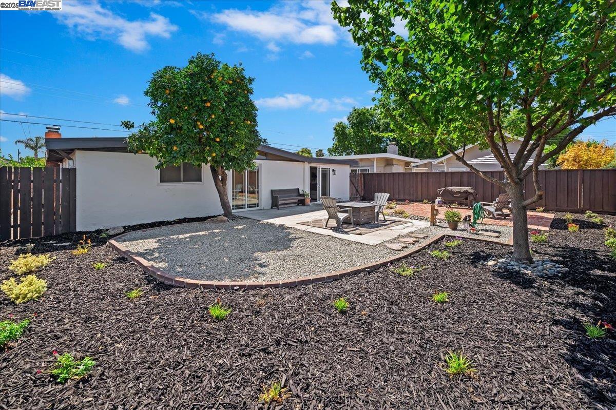 Detail Gallery Image 30 of 32 For 427 Bernal Ave, Livermore,  CA 94551 - 3 Beds | 2 Baths