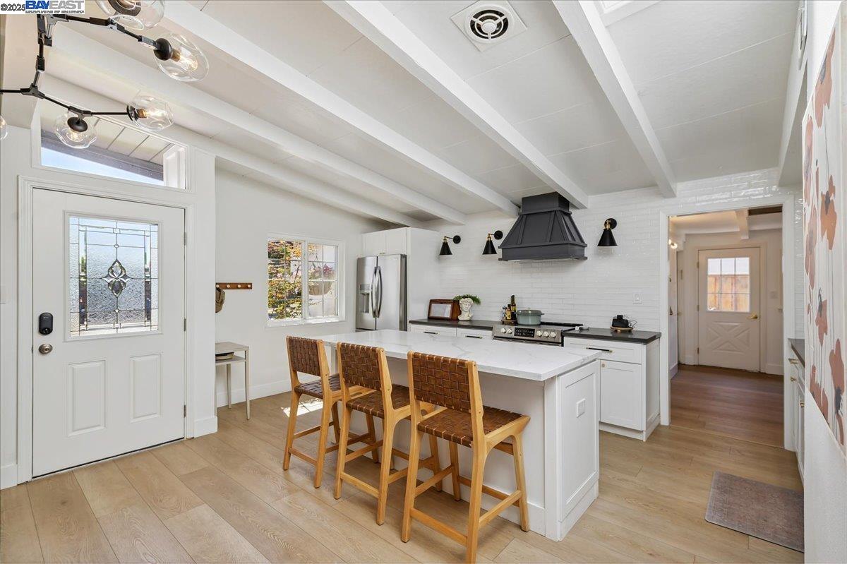 Detail Gallery Image 5 of 32 For 427 Bernal Ave, Livermore,  CA 94551 - 3 Beds | 2 Baths