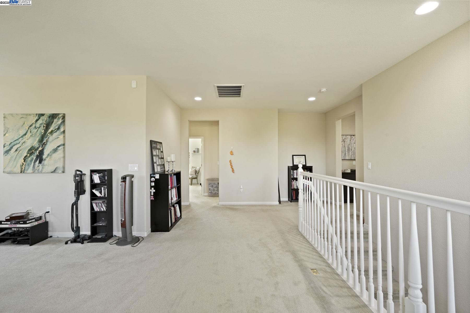 Detail Gallery Image 20 of 55 For 247 N Menlo Park Ct, Mountain House,  CA 95391 - 4 Beds | 3/1 Baths