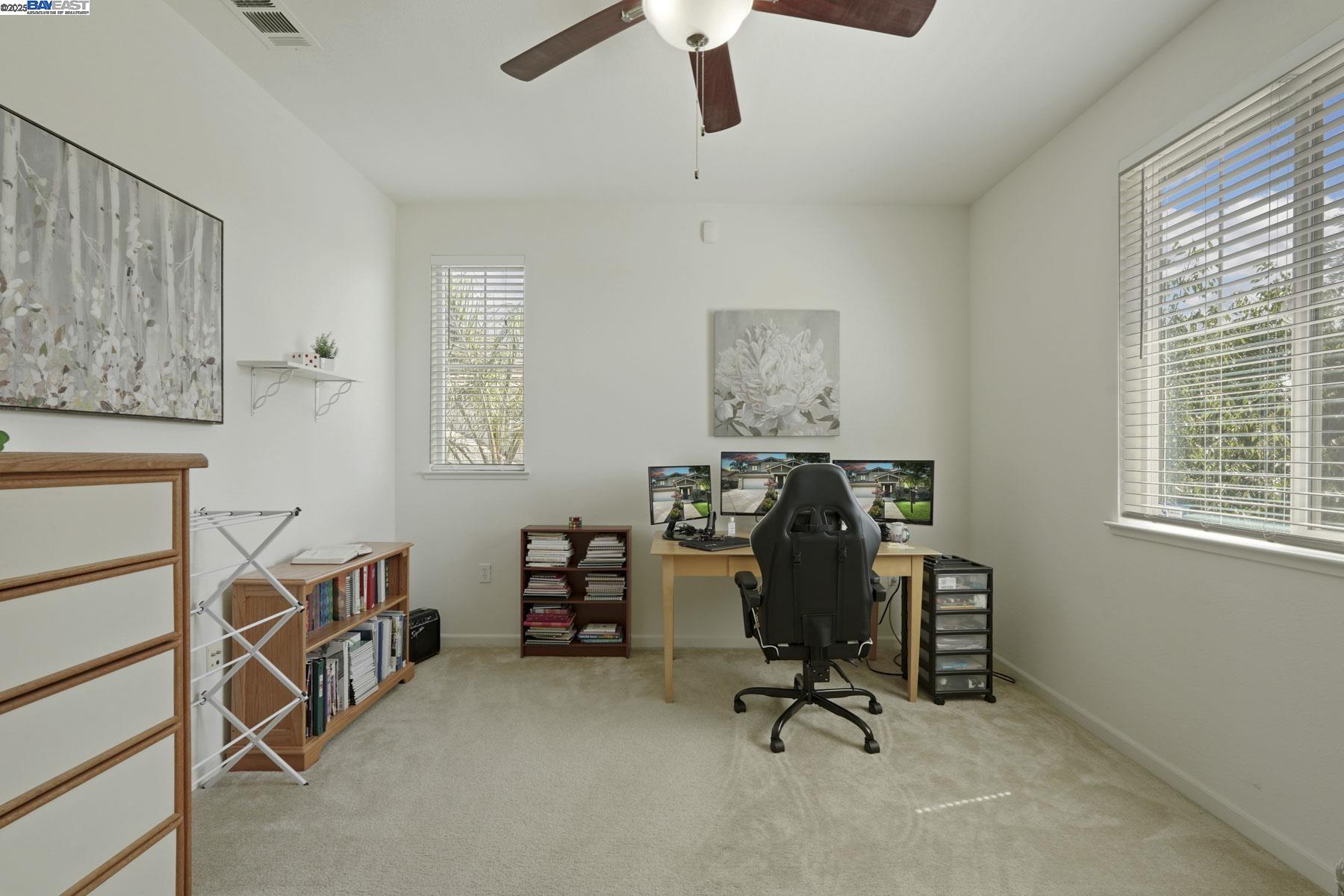 Detail Gallery Image 23 of 55 For 247 N Menlo Park Ct, Mountain House,  CA 95391 - 4 Beds | 3/1 Baths