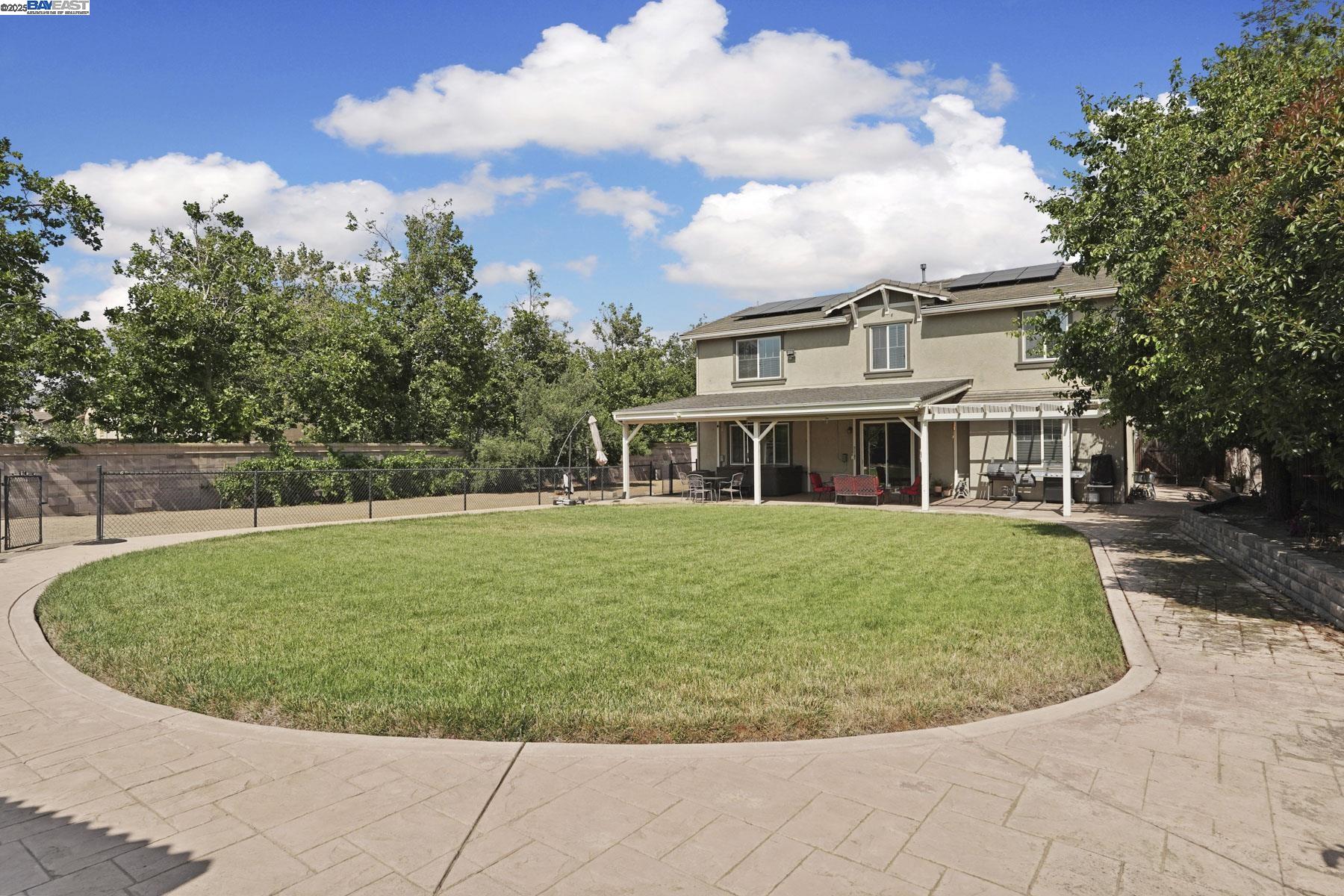 Detail Gallery Image 37 of 55 For 247 N Menlo Park Ct, Mountain House,  CA 95391 - 4 Beds | 3/1 Baths