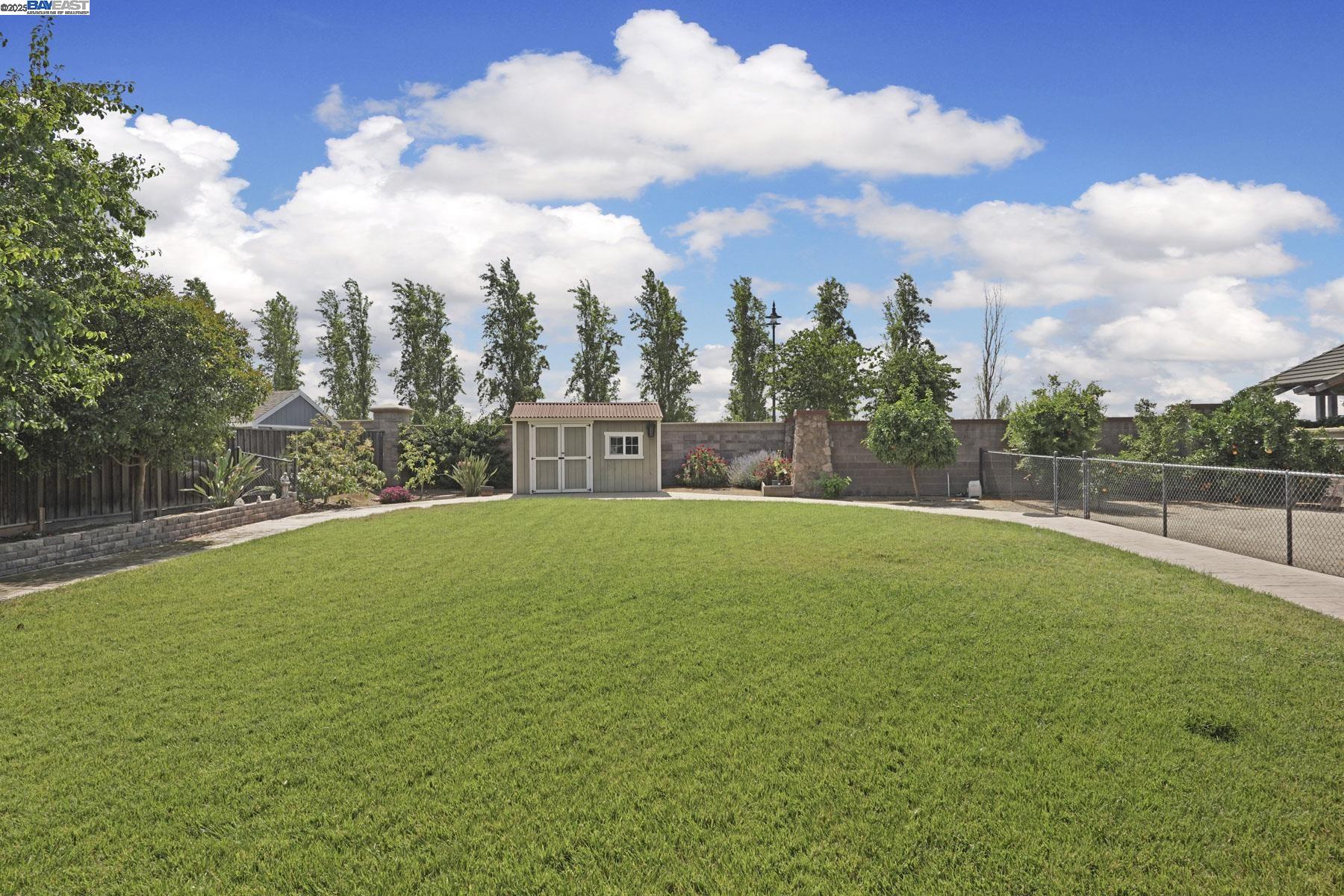 Detail Gallery Image 44 of 55 For 247 N Menlo Park Ct, Mountain House,  CA 95391 - 4 Beds | 3/1 Baths