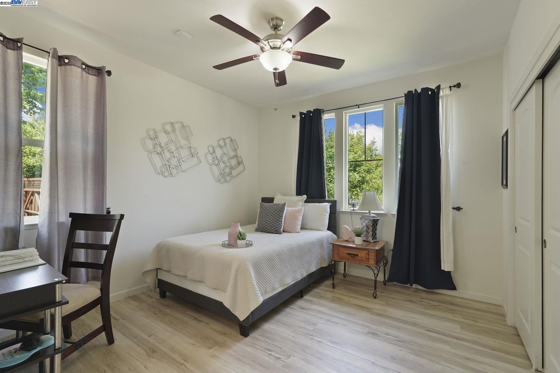 Detail Gallery Image 8 of 55 For 247 N Menlo Park Ct, Mountain House,  CA 95391 - 4 Beds | 3/1 Baths