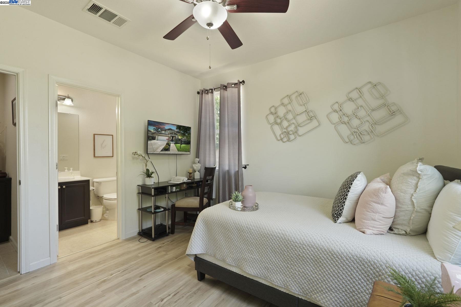 Detail Gallery Image 9 of 55 For 247 N Menlo Park Ct, Mountain House,  CA 95391 - 4 Beds | 3/1 Baths