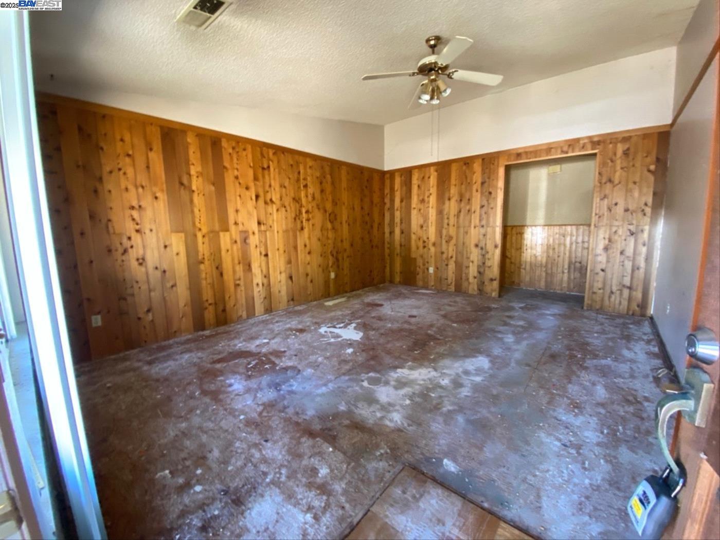 Detail Gallery Image 2 of 17 For 7402 Circle Drive, Rohnert Park,  CA 94928 - 3 Beds | 2 Baths
