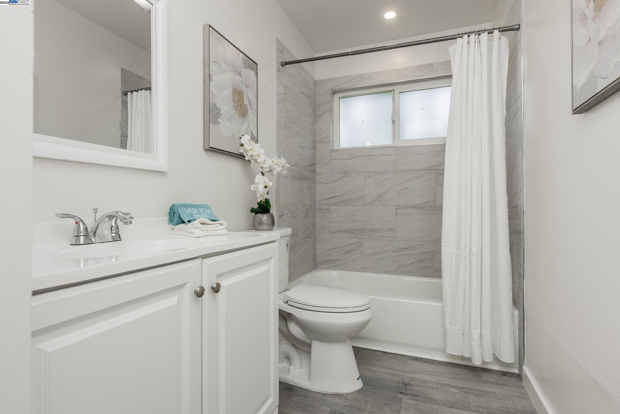 Photo #14: 41103553 Listing: Photo #14