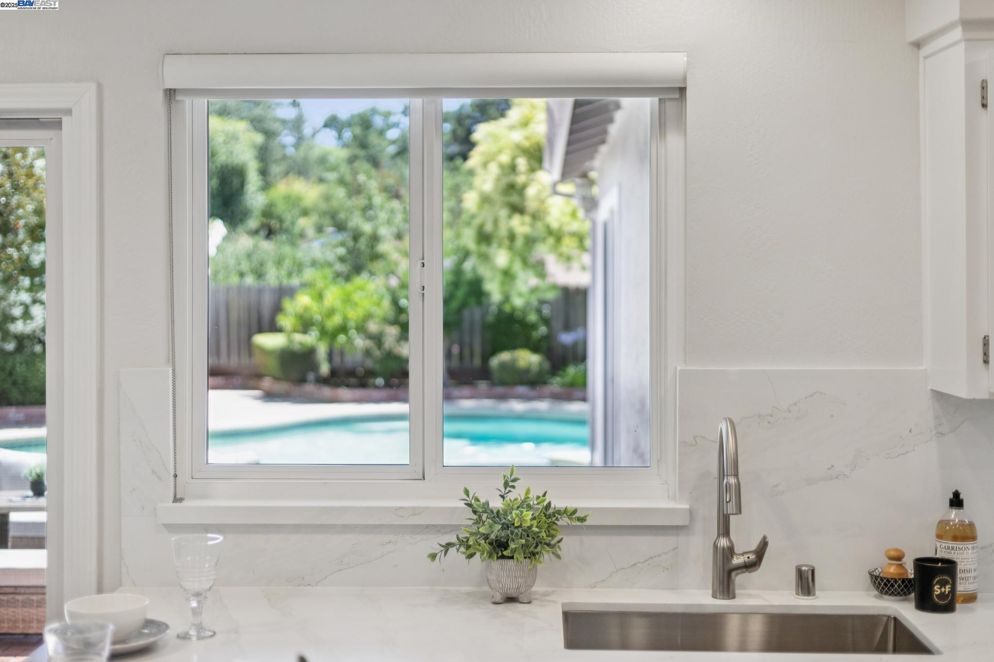 Detail Gallery Image 11 of 46 For 573 Junipero St, Pleasanton,  CA 94566 - 4 Beds | 2 Baths