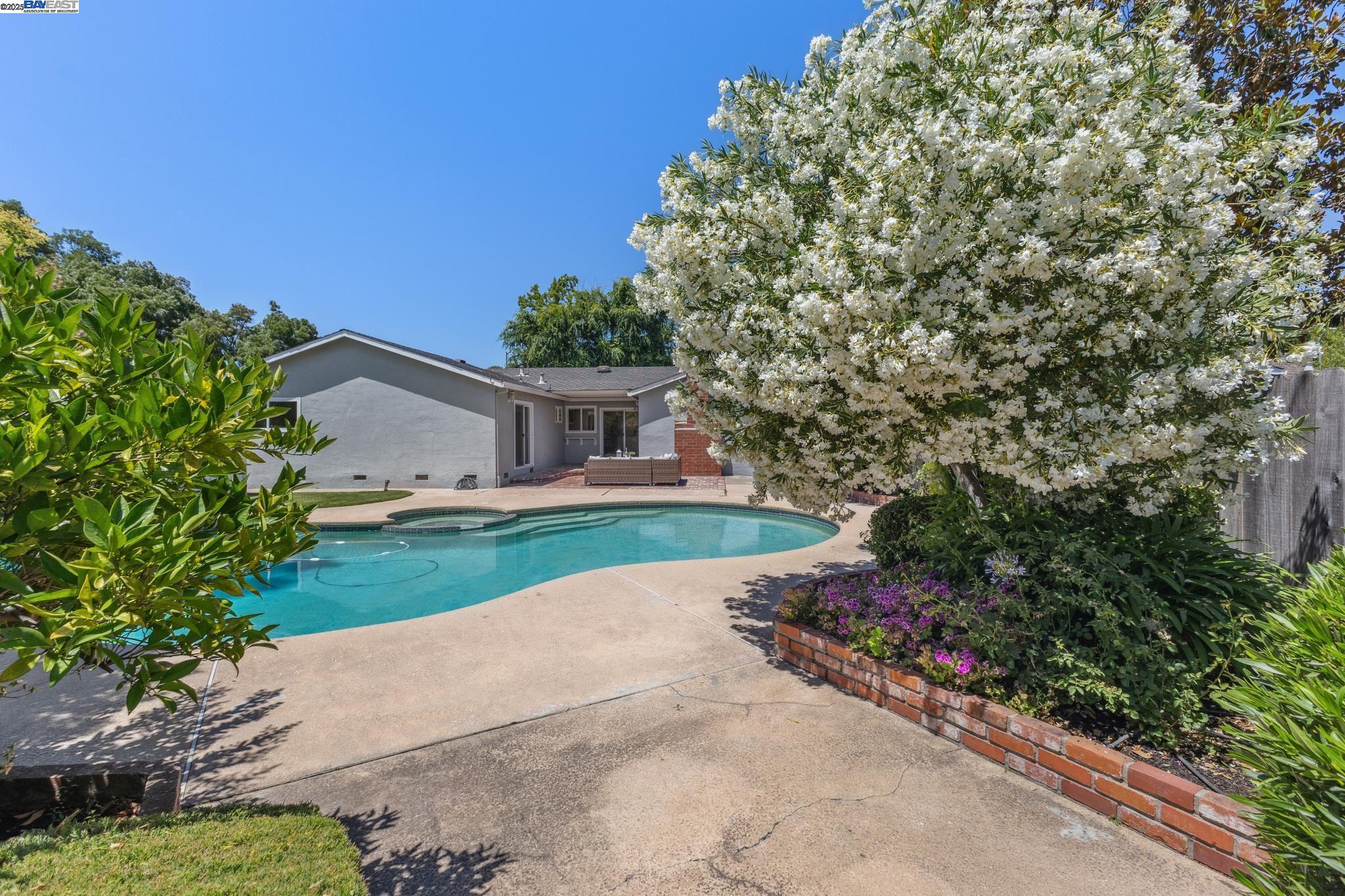 Detail Gallery Image 31 of 46 For 573 Junipero St, Pleasanton,  CA 94566 - 4 Beds | 2 Baths