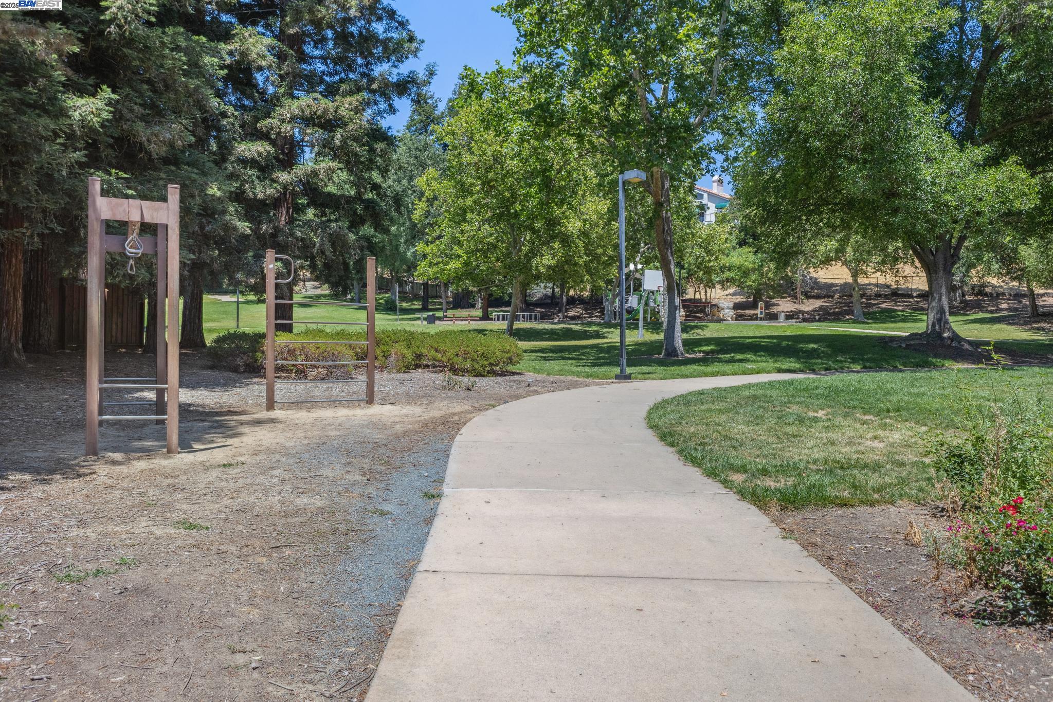 Detail Gallery Image 38 of 46 For 573 Junipero St, Pleasanton,  CA 94566 - 4 Beds | 2 Baths