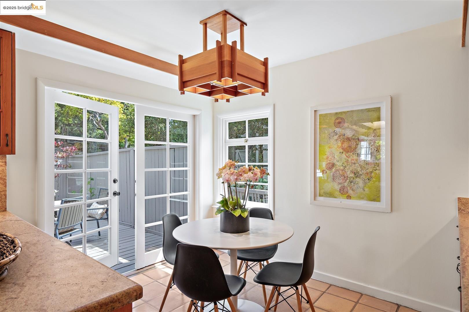 Detail Gallery Image 27 of 59 For 53 Menlo Pl, Berkeley,  CA 94707 - 4 Beds | 3 Baths