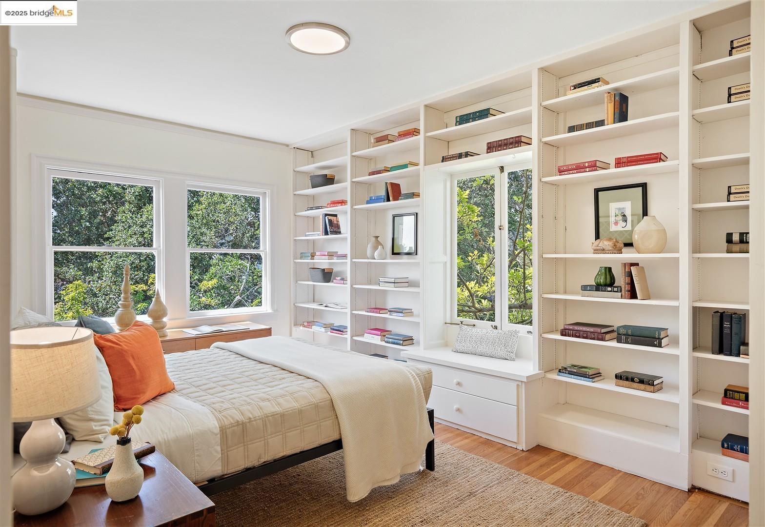 Detail Gallery Image 32 of 59 For 53 Menlo Pl, Berkeley,  CA 94707 - 4 Beds | 3 Baths