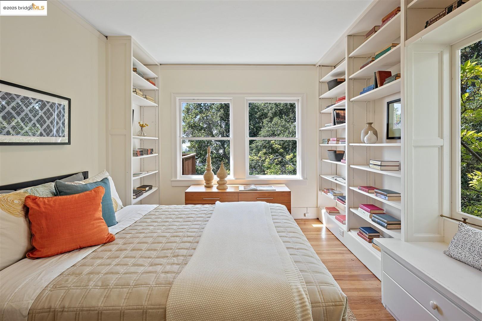 Detail Gallery Image 33 of 59 For 53 Menlo Pl, Berkeley,  CA 94707 - 4 Beds | 3 Baths