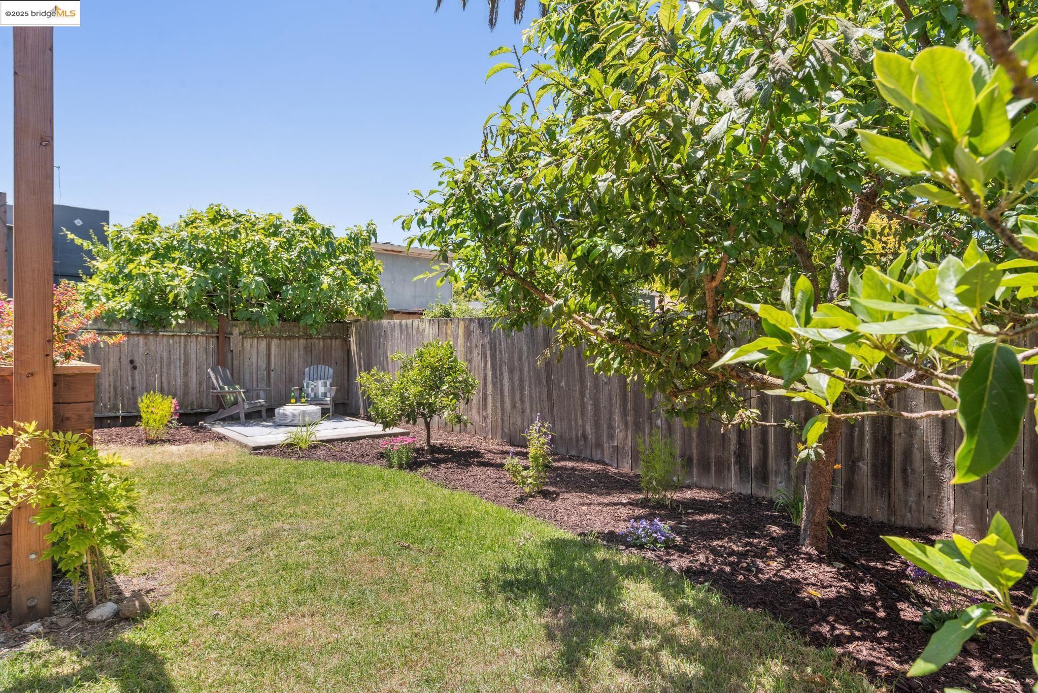 Detail Gallery Image 29 of 34 For 2634 Acton, Berkeley,  CA 94702 - 2 Beds | 1 Baths
