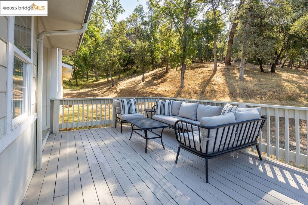 Detail Gallery Image 15 of 56 For 20828 Ferretti Rd, Groveland,  CA 95321 - 3 Beds | 2 Baths