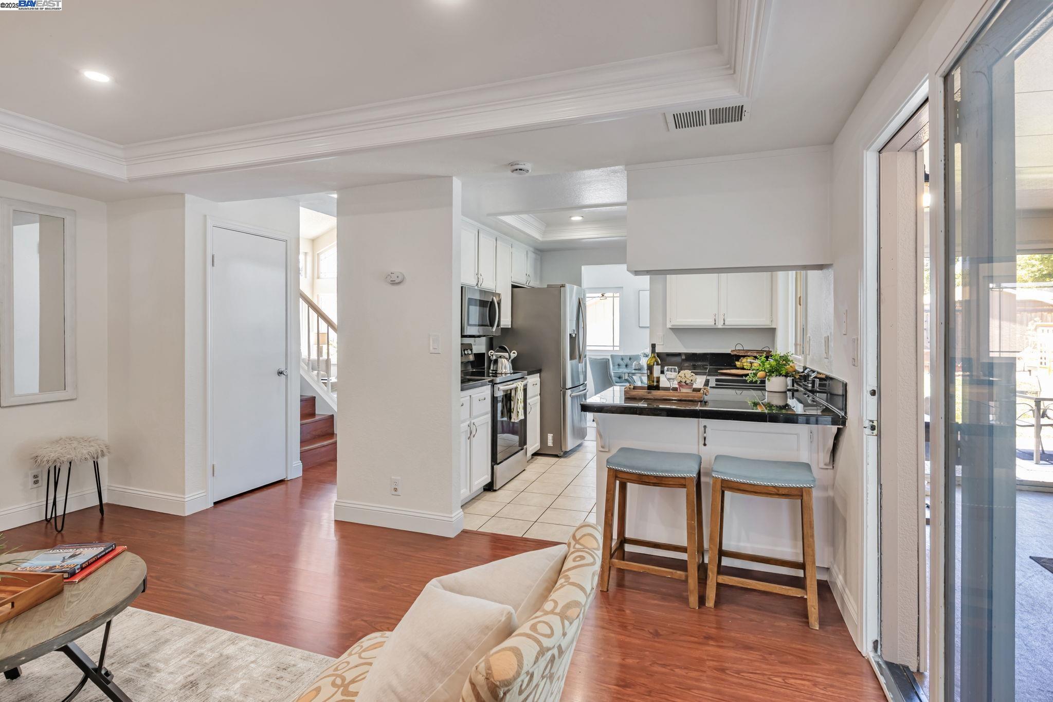 Detail Gallery Image 14 of 50 For 4243 Nerissa Cir, Fremont,  CA 94555 - 4 Beds | 1/1 Baths