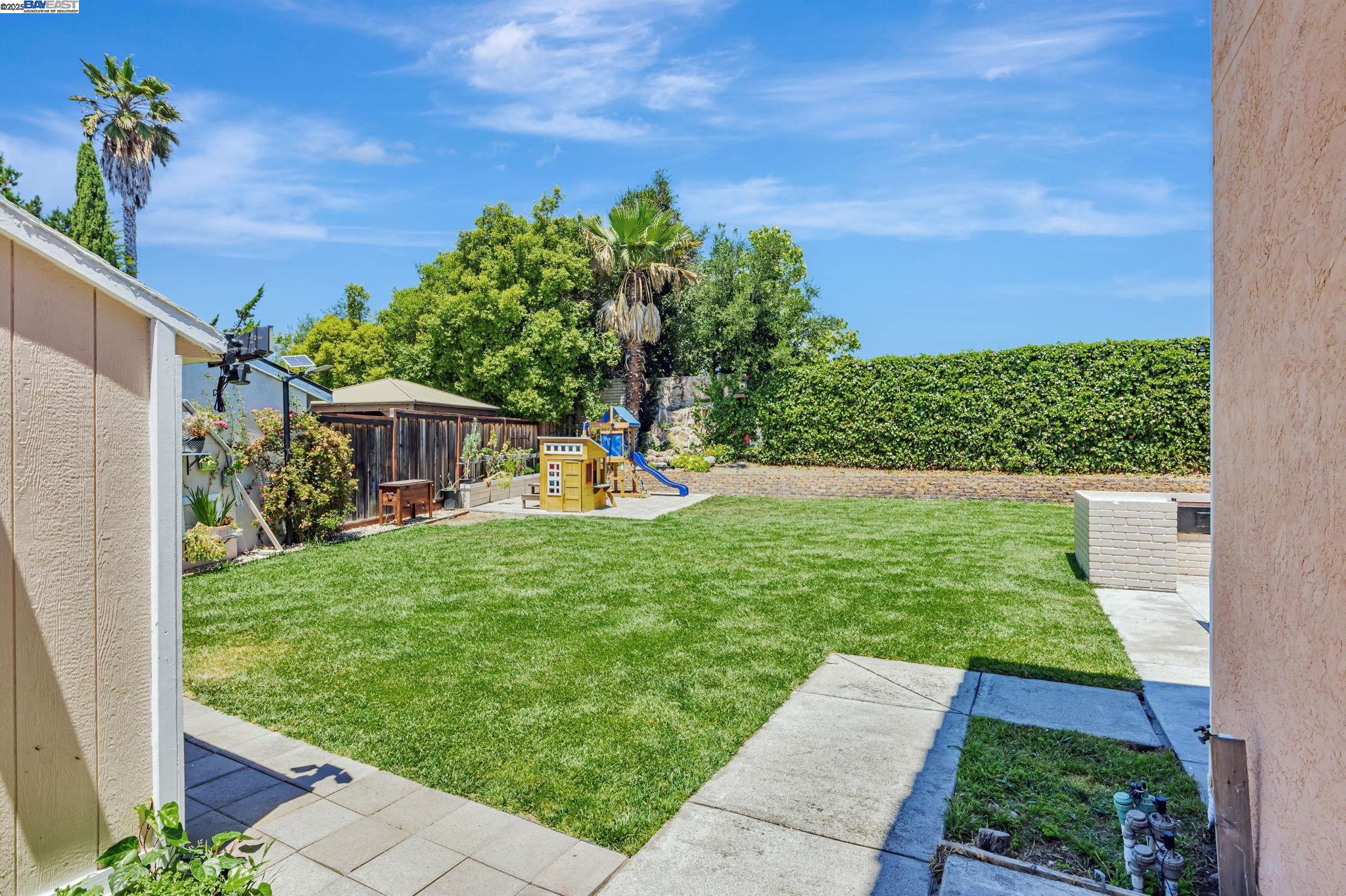 Detail Gallery Image 49 of 50 For 4243 Nerissa Cir, Fremont,  CA 94555 - 4 Beds | 1/1 Baths