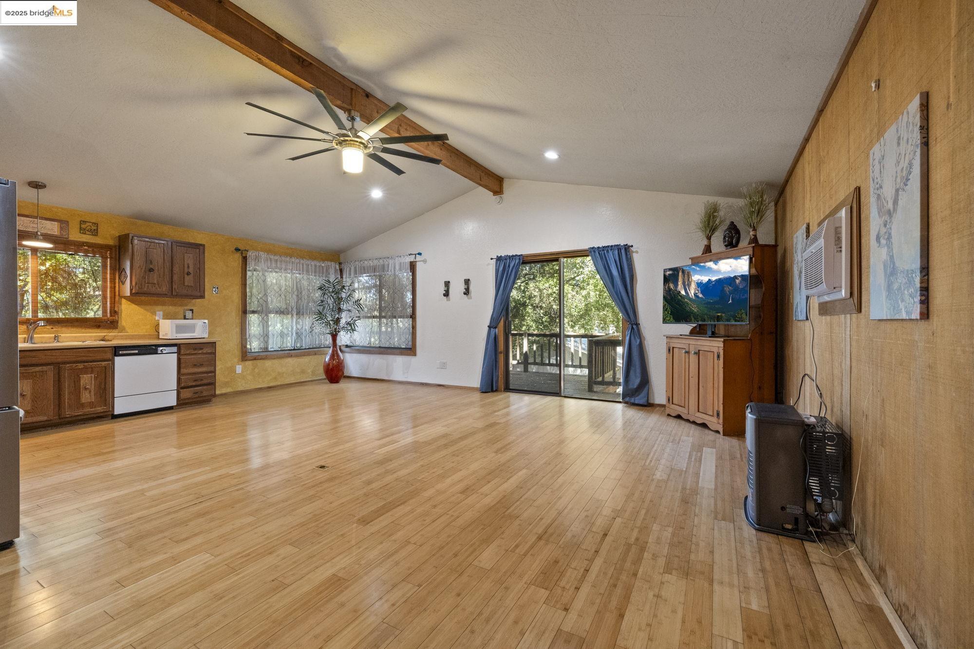 Detail Gallery Image 11 of 28 For 20569 Ponderosa Way, Tuolumne,  CA 95379 - 2 Beds | 1/1 Baths