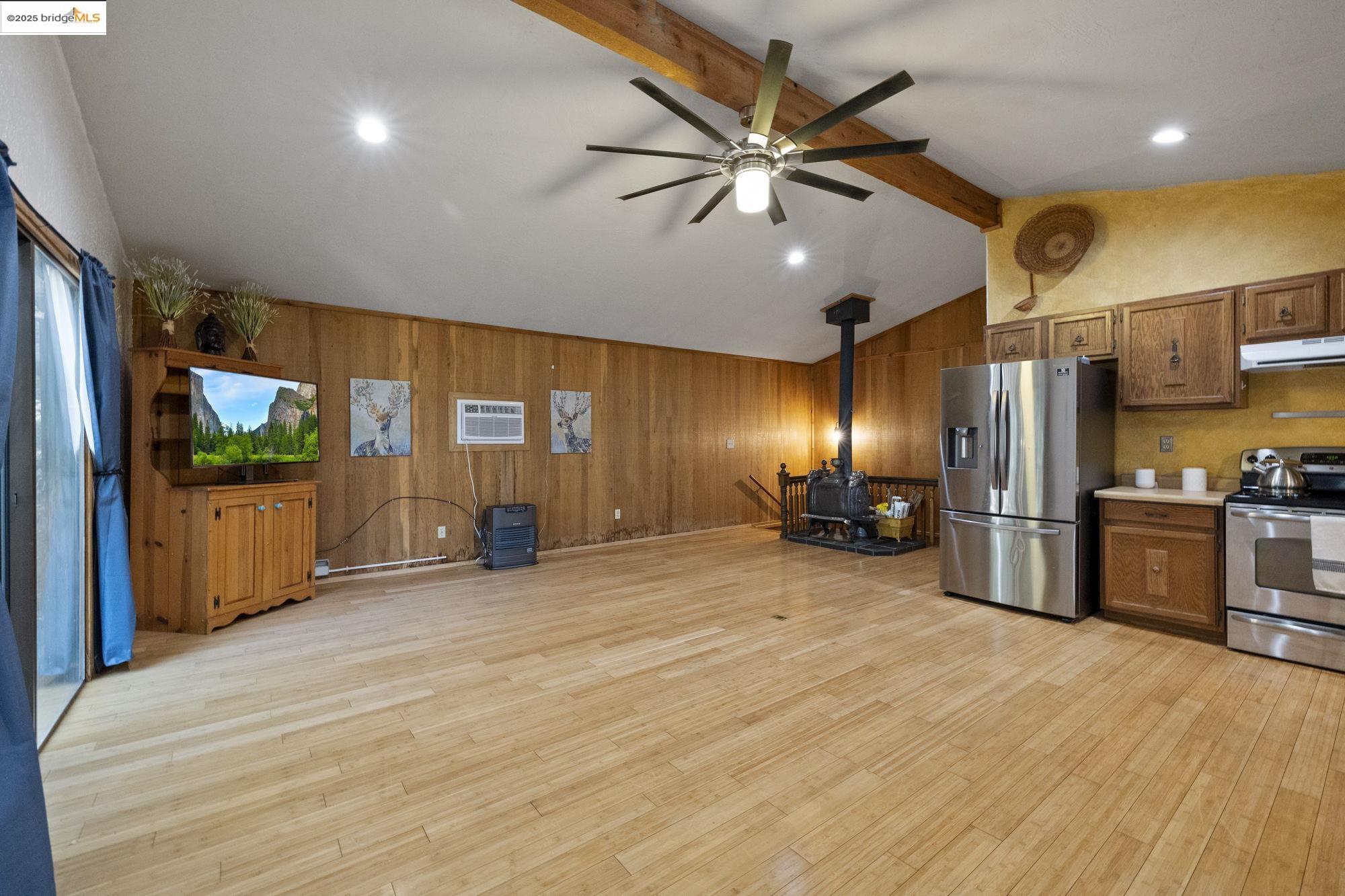 Detail Gallery Image 12 of 28 For 20569 Ponderosa Way, Tuolumne,  CA 95379 - 2 Beds | 1/1 Baths