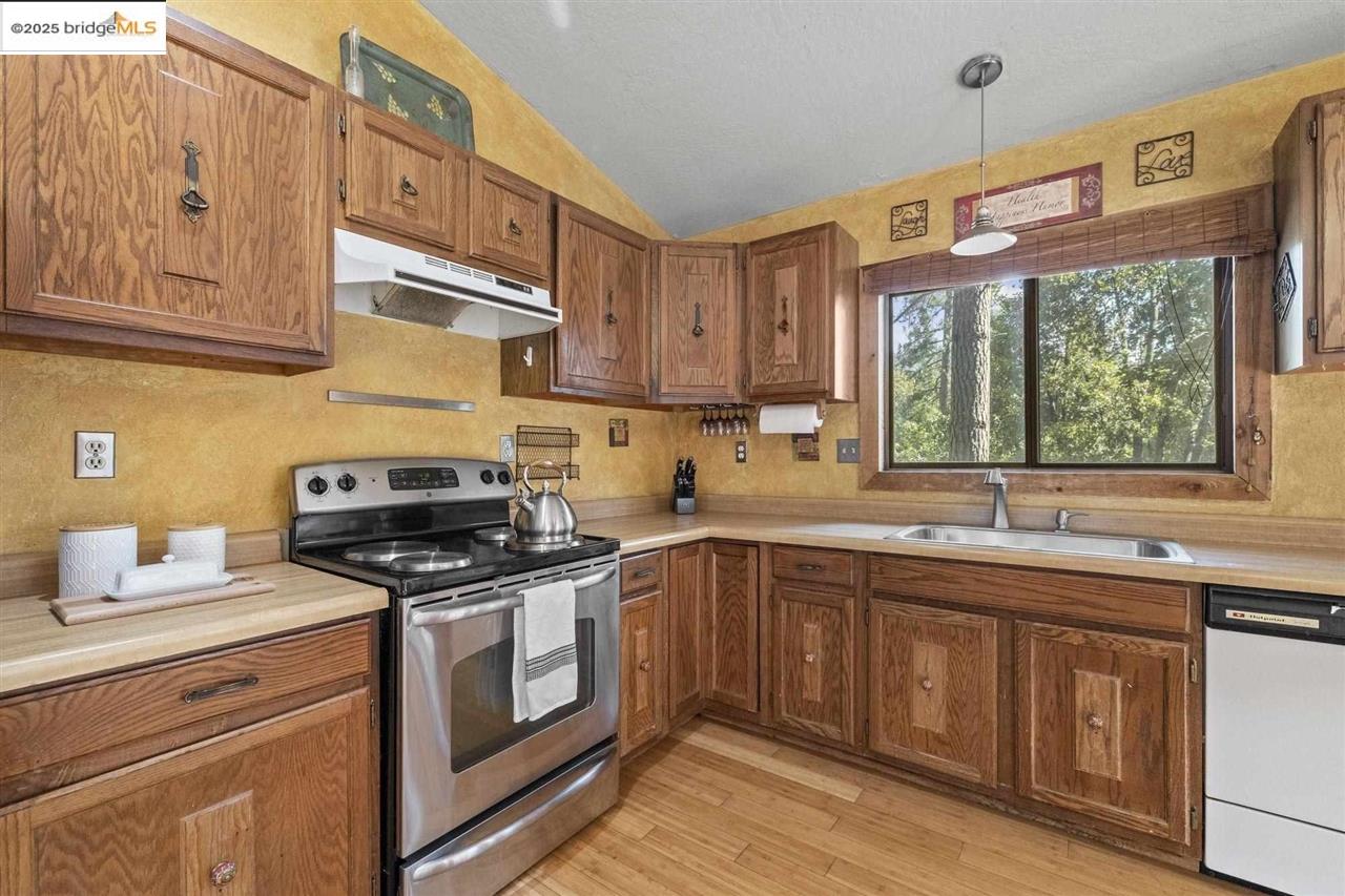 Detail Gallery Image 17 of 28 For 20569 Ponderosa Way, Tuolumne,  CA 95379 - 2 Beds | 1/1 Baths