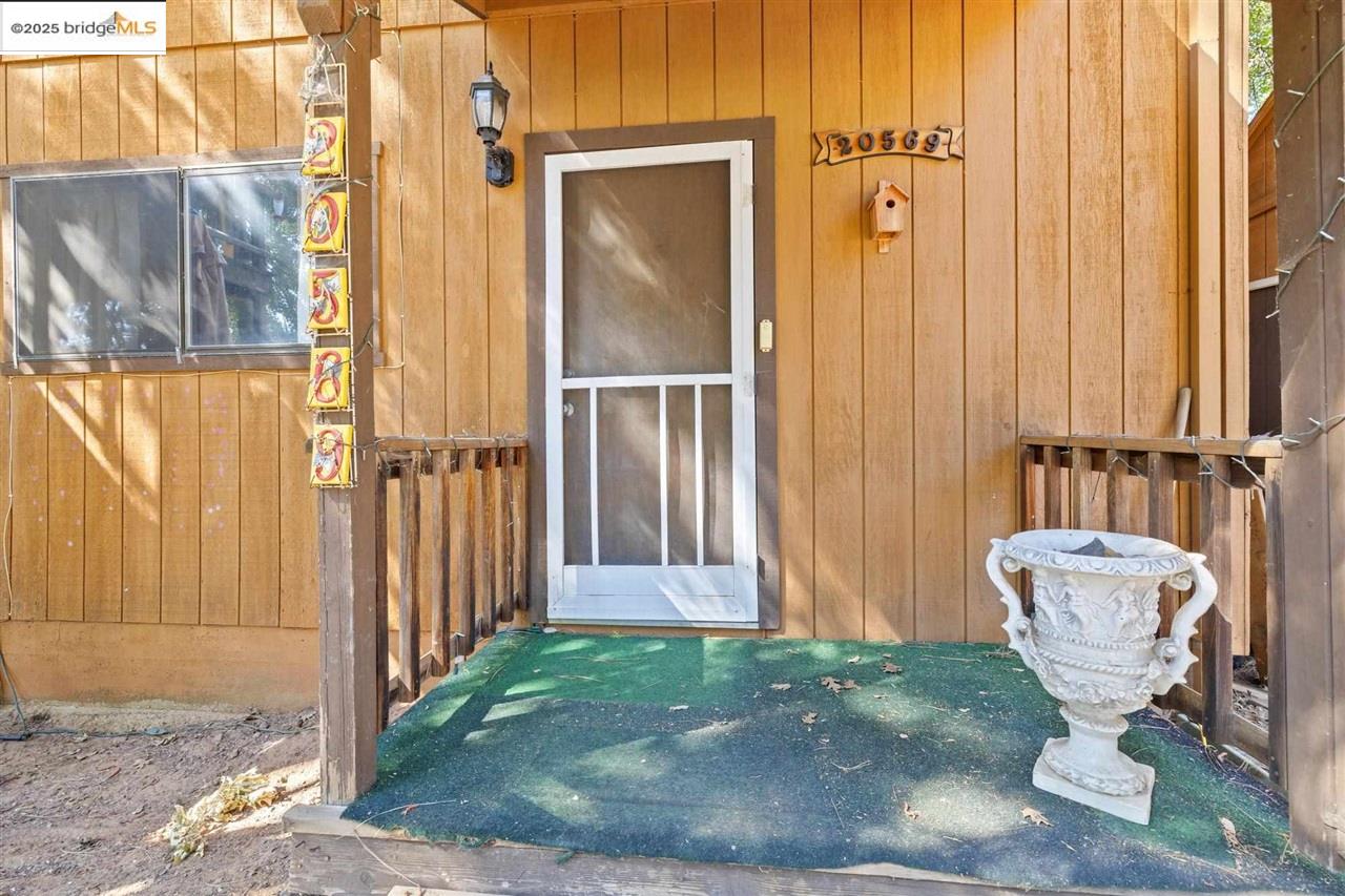Detail Gallery Image 3 of 28 For 20569 Ponderosa Way, Tuolumne,  CA 95379 - 2 Beds | 1/1 Baths
