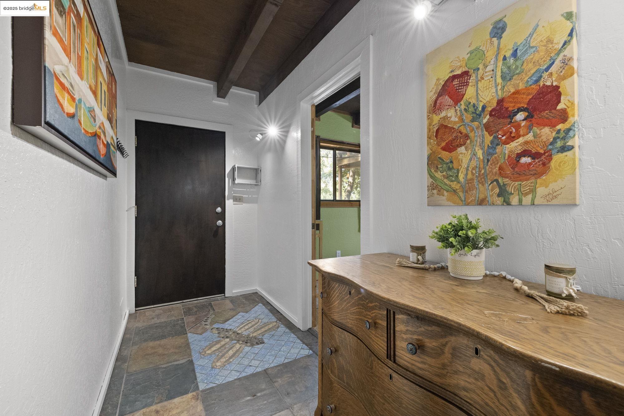 Detail Gallery Image 4 of 28 For 20569 Ponderosa Way, Tuolumne,  CA 95379 - 2 Beds | 1/1 Baths