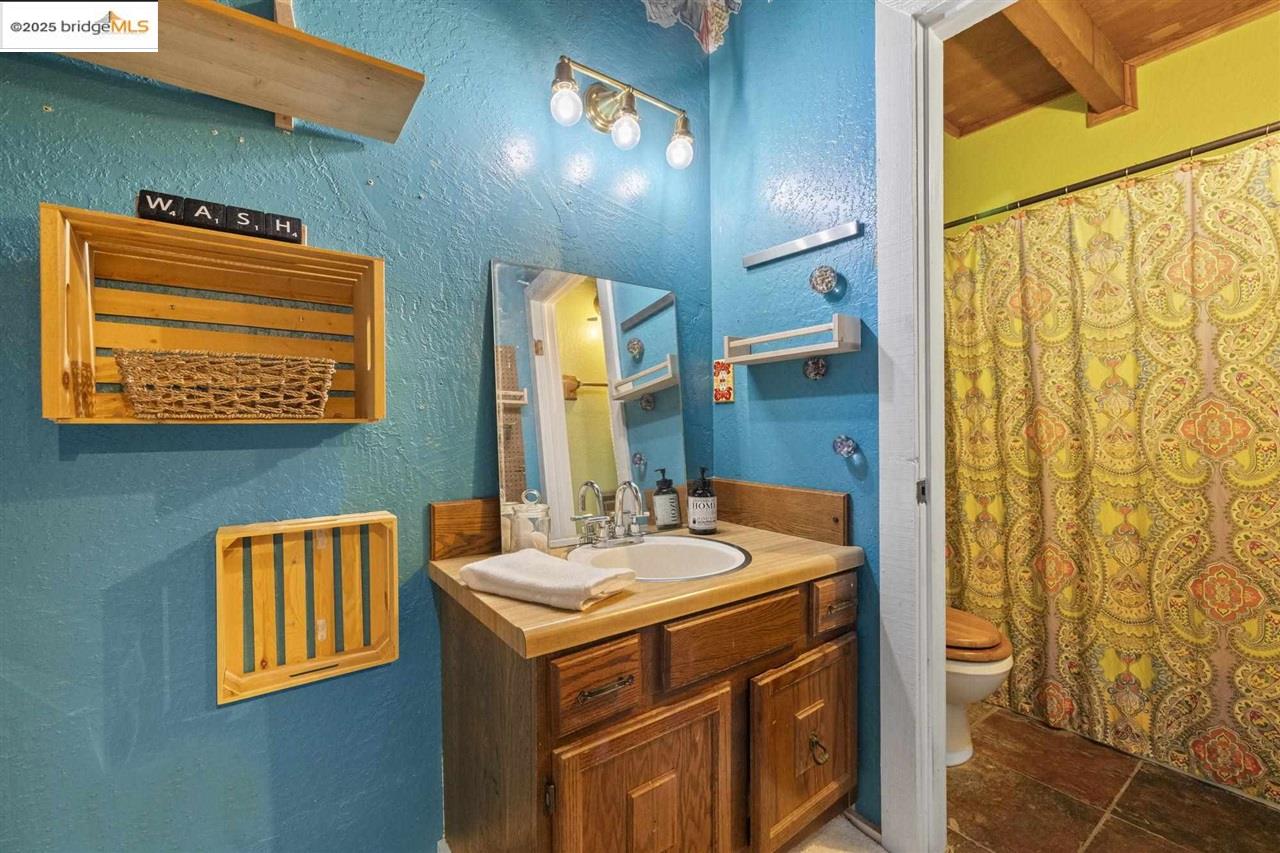 Detail Gallery Image 10 of 28 For 20569 Ponderosa Way, Tuolumne,  CA 95379 - 2 Beds | 1/1 Baths
