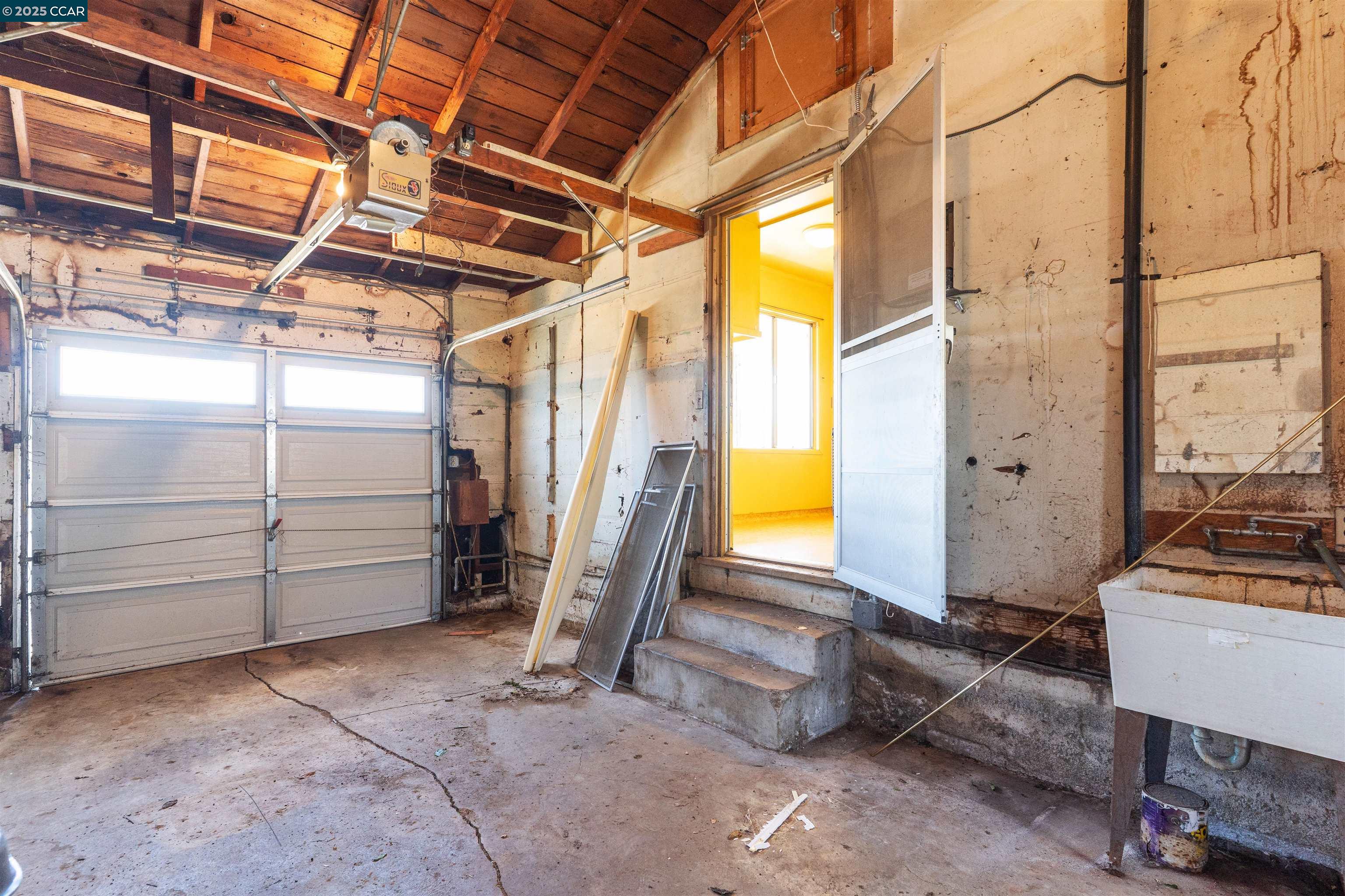 Detail Gallery Image 17 of 23 For 1406 Monterey St, Richmond,  CA 94804 - 2 Beds | 1 Baths