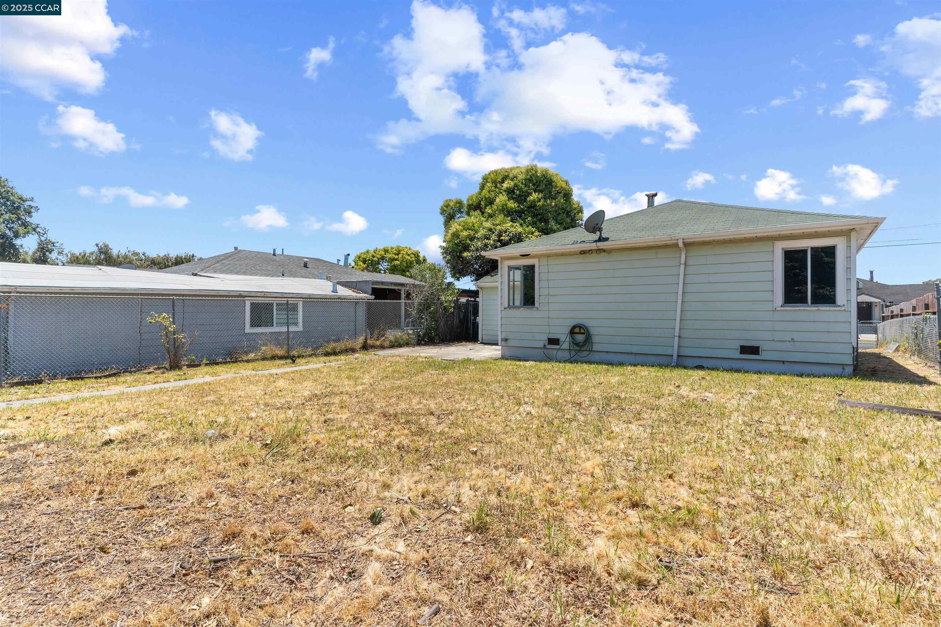 Detail Gallery Image 20 of 23 For 1406 Monterey St, Richmond,  CA 94804 - 2 Beds | 1 Baths