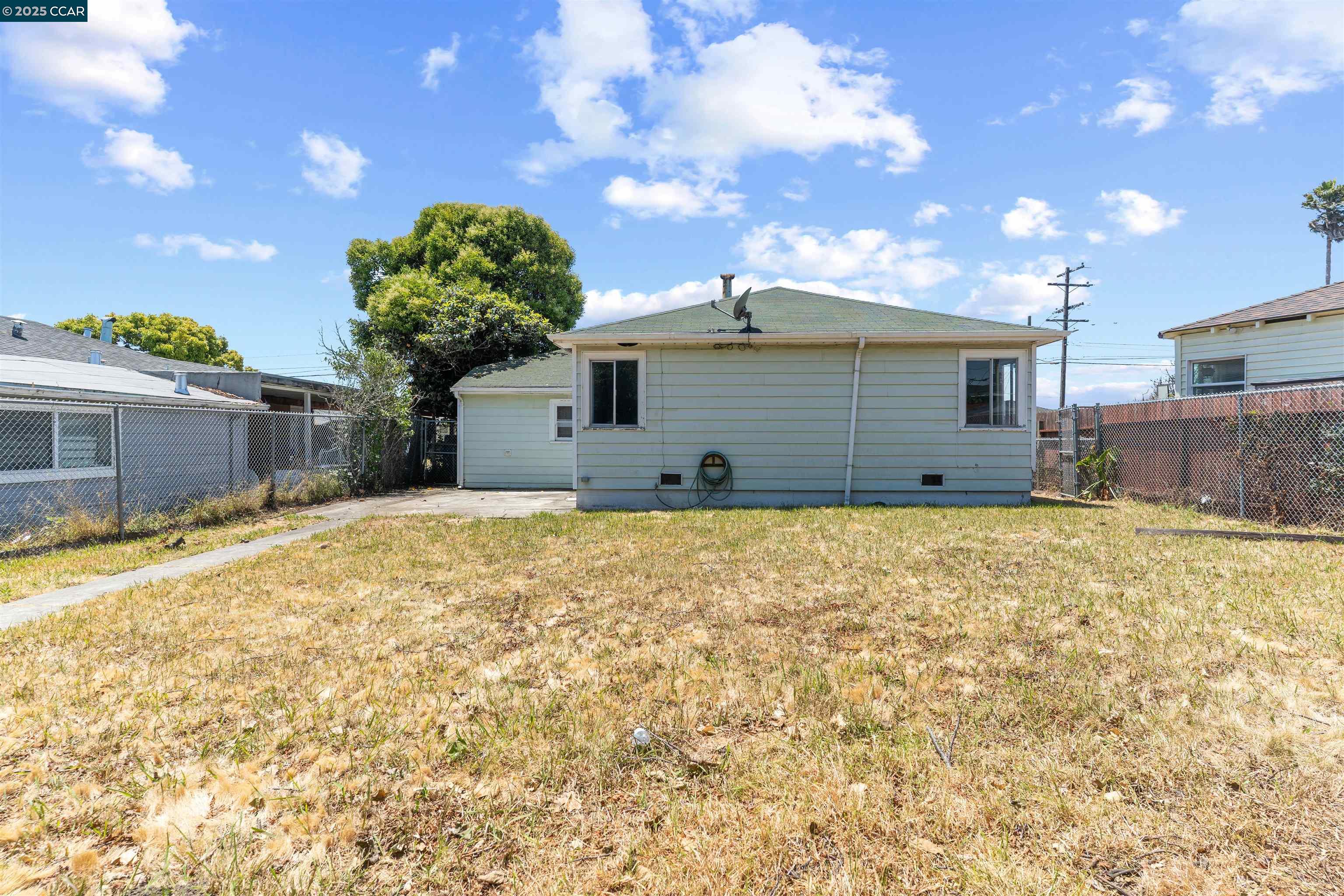 Detail Gallery Image 21 of 23 For 1406 Monterey St, Richmond,  CA 94804 - 2 Beds | 1 Baths
