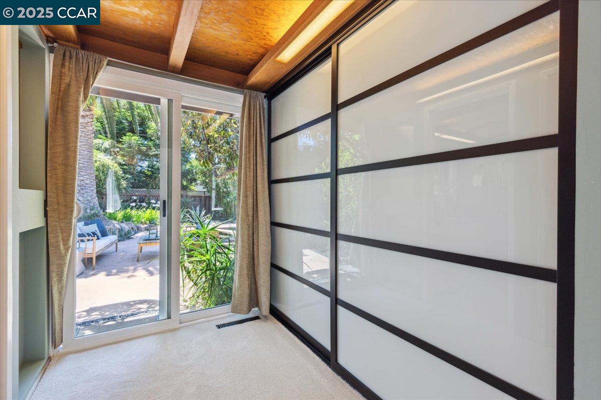 Detail Gallery Image 25 of 45 For 1759 Crescent Dr, Walnut Creek,  CA 94598 - 5 Beds | 3/1 Baths